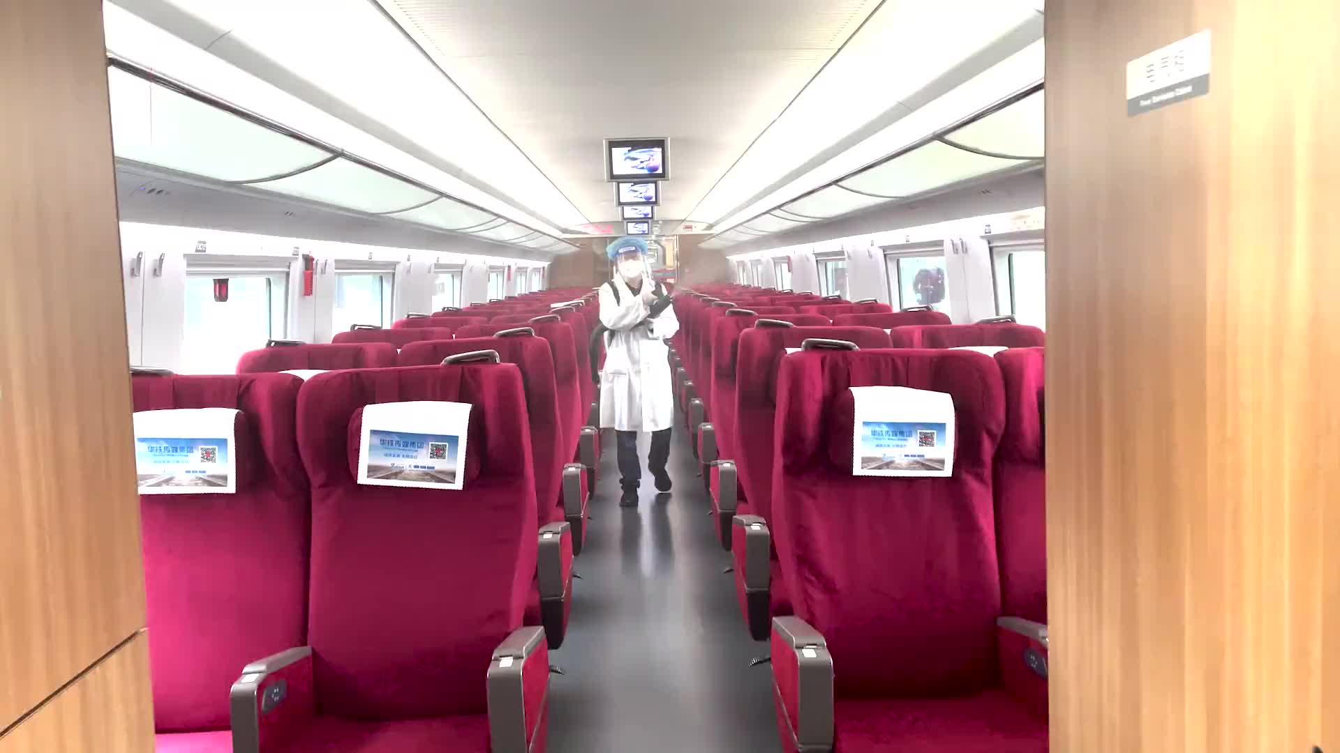 再出发回顾g2190次列车旅客在湖南娄底隔离的暖心瞬间