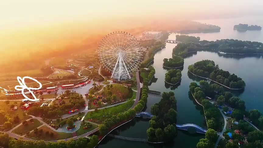 春暖花开的泰安市岱岳区如诗如画,色彩斑斓,让人陶醉其中,流连忘返.